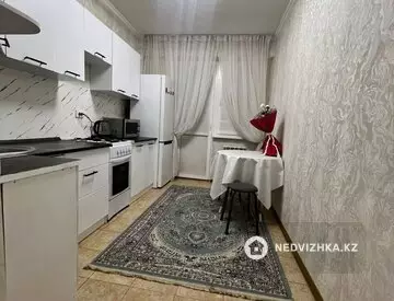 1-комнатная квартира, этаж 8 из 9, 41 м², миниатюра 4