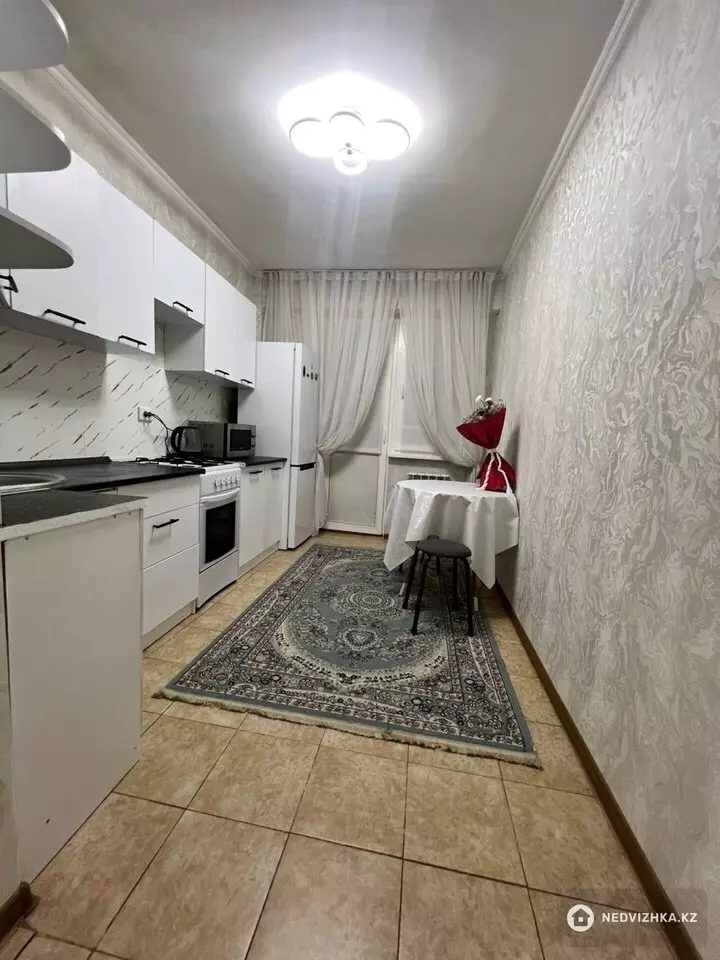 1-комнатная квартира, этаж 8 из 9, 41 м², фотография 4