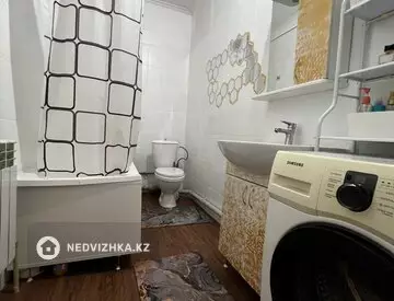 1-комнатная квартира, этаж 8 из 9, 41 м², миниатюра 11