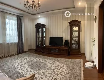 3-комнатная квартира, этаж 8 из 14, 105 м²