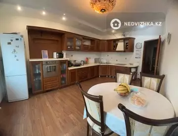 3-бөлмелі пәтер, қабат 8 барлық қабат саны 14, 105 м², 7-нобай