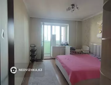 3-комнатная квартира, этаж 6 из 10, 65 м², На длительный срок