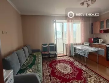 3-комнатная квартира, этаж 6 из 10, 65 м², На длительный срок