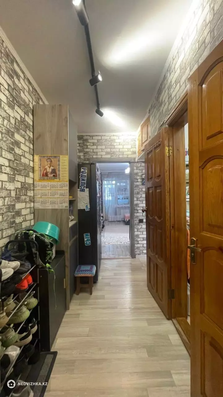 2-комнатная квартира, этаж 3 из 3, 53 м², фотография 4