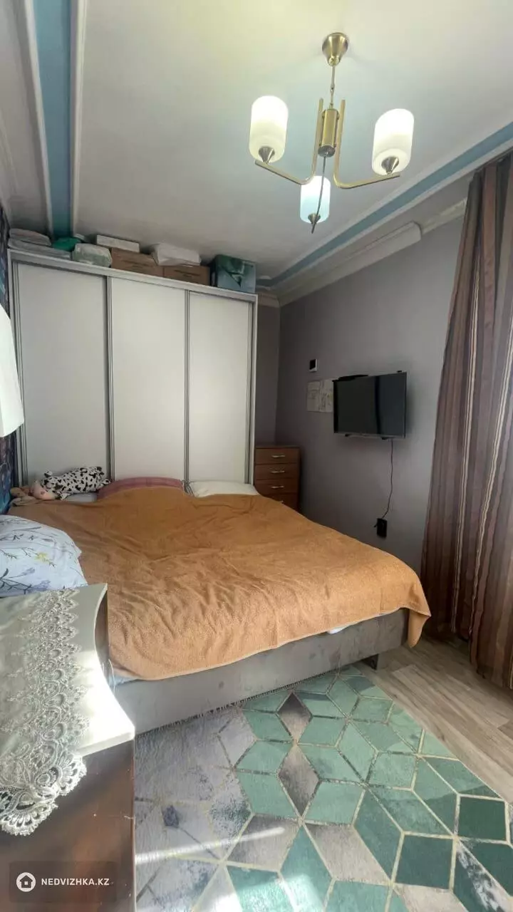 2-комнатная квартира, этаж 3 из 3, 53 м², фотография 5