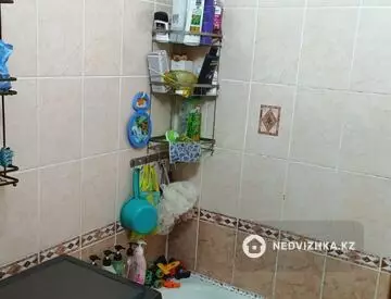 2-комнатная квартира, этаж 3 из 3, 53 м², миниатюра 6