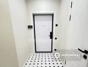 1-комнатная квартира, этаж 5 из 12, 40 м², миниатюра 10
