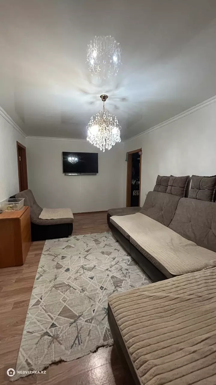 2-комнатная квартира, этаж 2 из 5, 47 м², фотография 2
