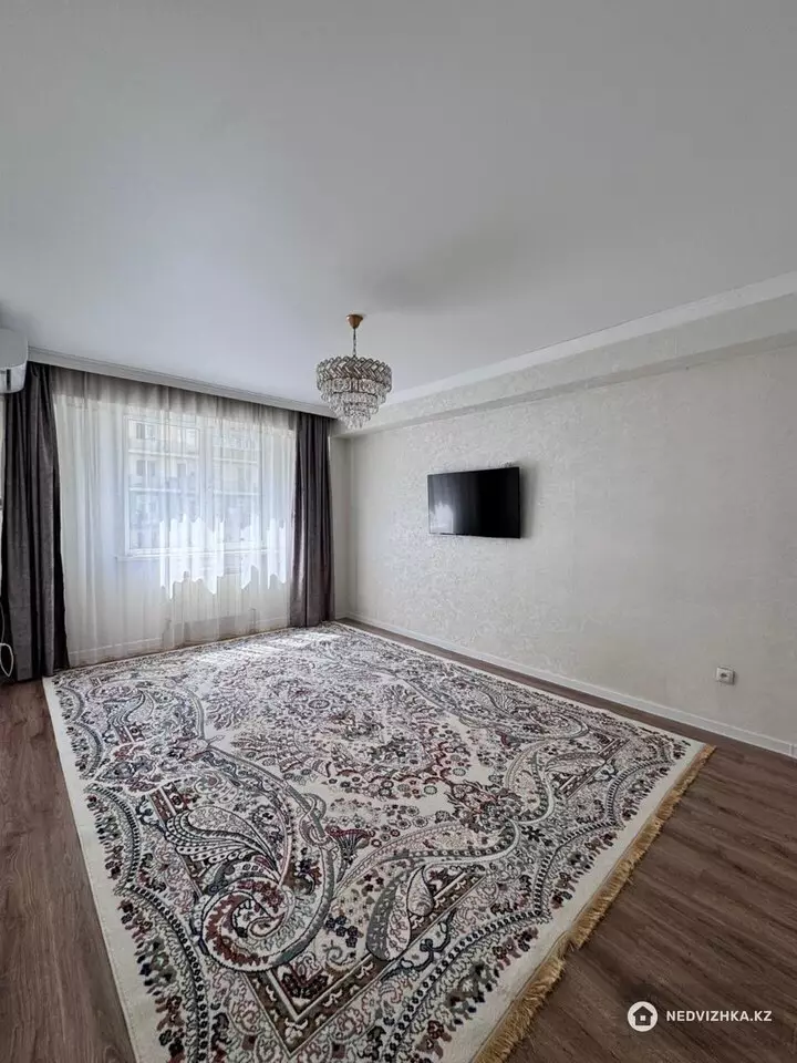 2-комнатная квартира, этаж 3 из 9, 61 м², фотография 2
