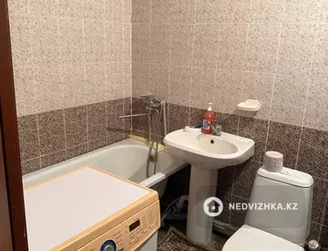 1-комнатная квартира, этаж 2 из 5, 30 м², Посуточно