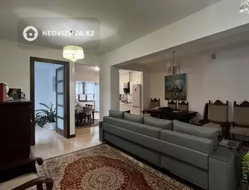 4-комнатная квартира, этаж 4 из 6, 132 м²