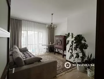 4-комнатная квартира, этаж 4 из 6, 132 м², миниатюра 6
