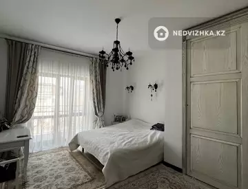 4-комнатная квартира, этаж 4 из 6, 132 м², миниатюра 7