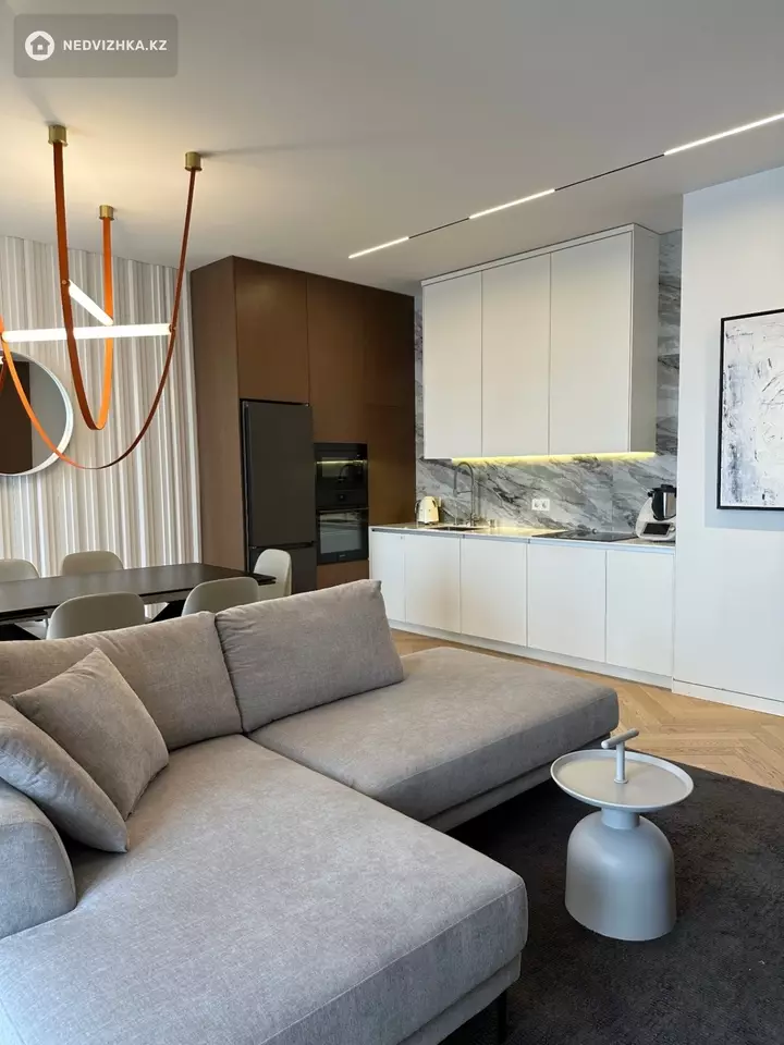 2-бөлмелі пәтер, қабат 8 барлық қабат саны 10, 72 м², 2-фотосурет