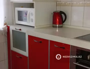 3-комнатная квартира, этаж 2 из 5, 60 000 м²