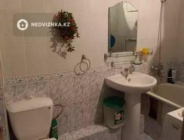 3-комнатная квартира, этаж 2 из 5, 60 000 м², миниатюра 9