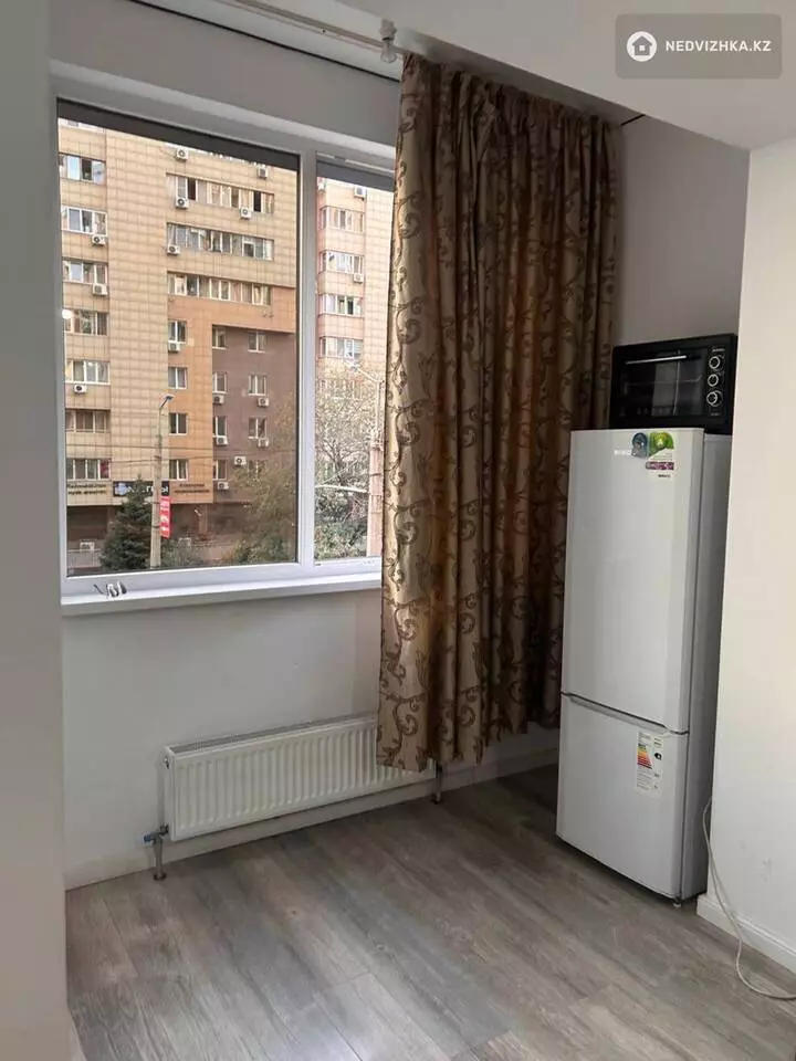 2-комнатная квартира, этаж 2 из 20, 42 м², фотография 3