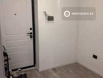 2-комнатная квартира, этаж 2 из 20, 42 м², миниатюра 7