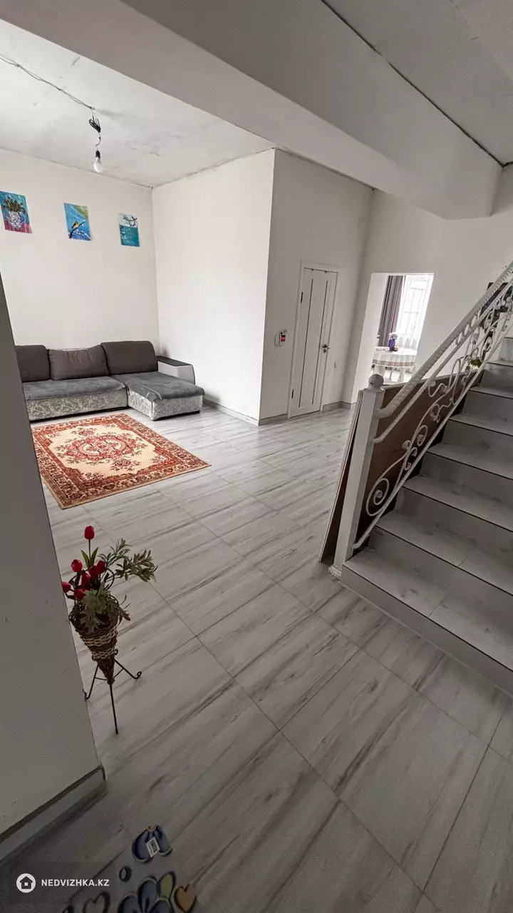 5-бөлмелі үй, 10 соттық, 317 м², 4-фотосурет