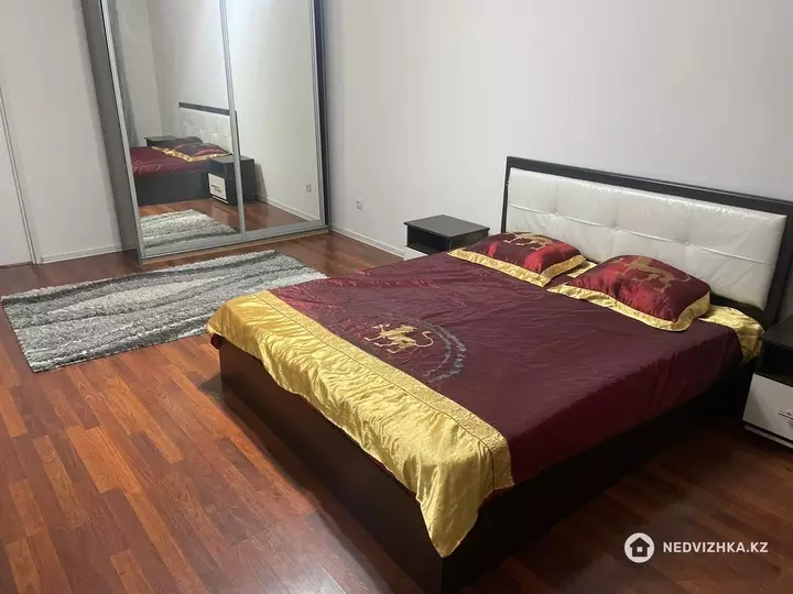 3-комнатная квартира, этаж 9 из 10, 76 м², фотография 4