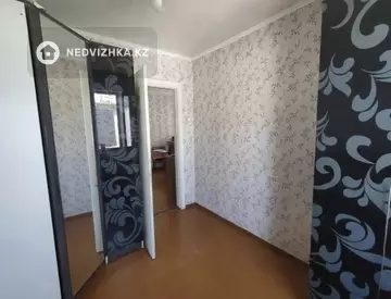 4-комнатная квартира, этаж 5 из 5, 61 м²