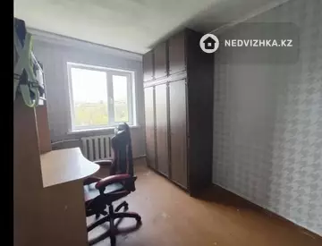 4-комнатная квартира, этаж 5 из 5, 61 м²