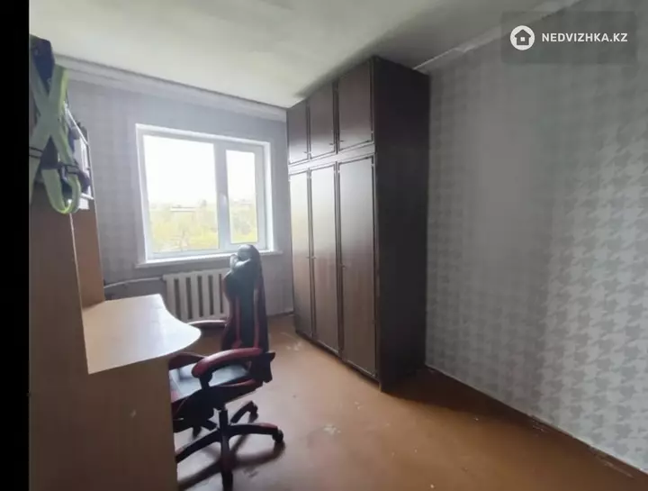 4-комнатная квартира, этаж 5 из 5, 62 м², фотография 4