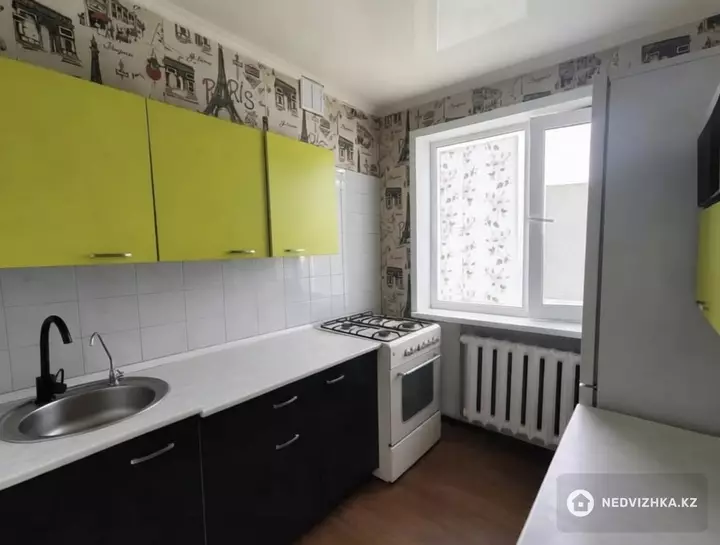 4-комнатная квартира, этаж 5 из 5, 62 м², фотография 5