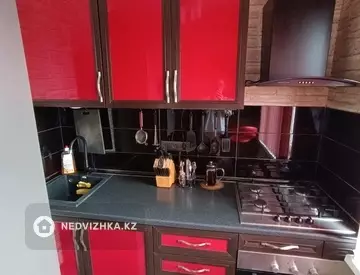2-комнатная квартира, этаж 5 из 5, 43 м², миниатюра 2