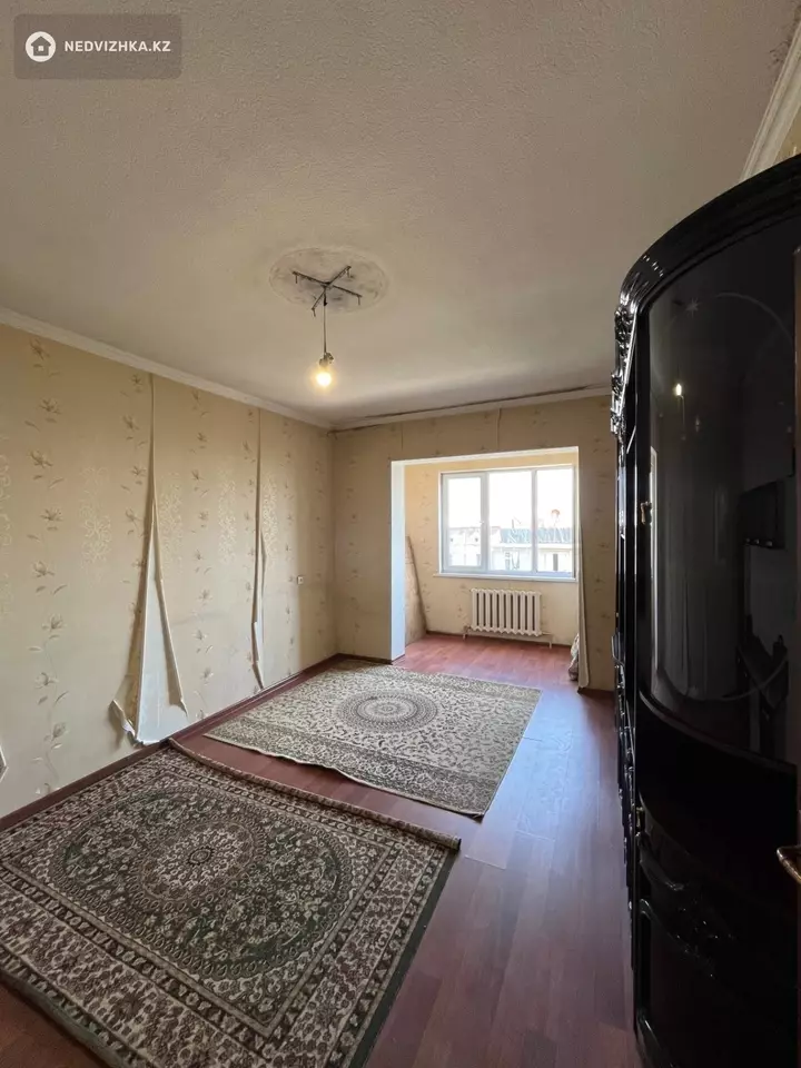 3-комнатная квартира, этаж 5 из 5, 70 м², фотография 2