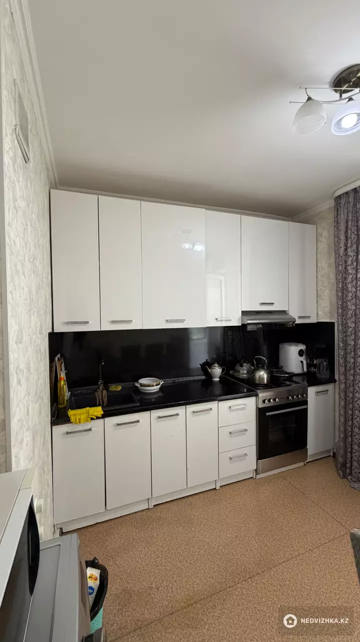 3-комнатная квартира, этаж 6 из 9, 79 м², фотография 5