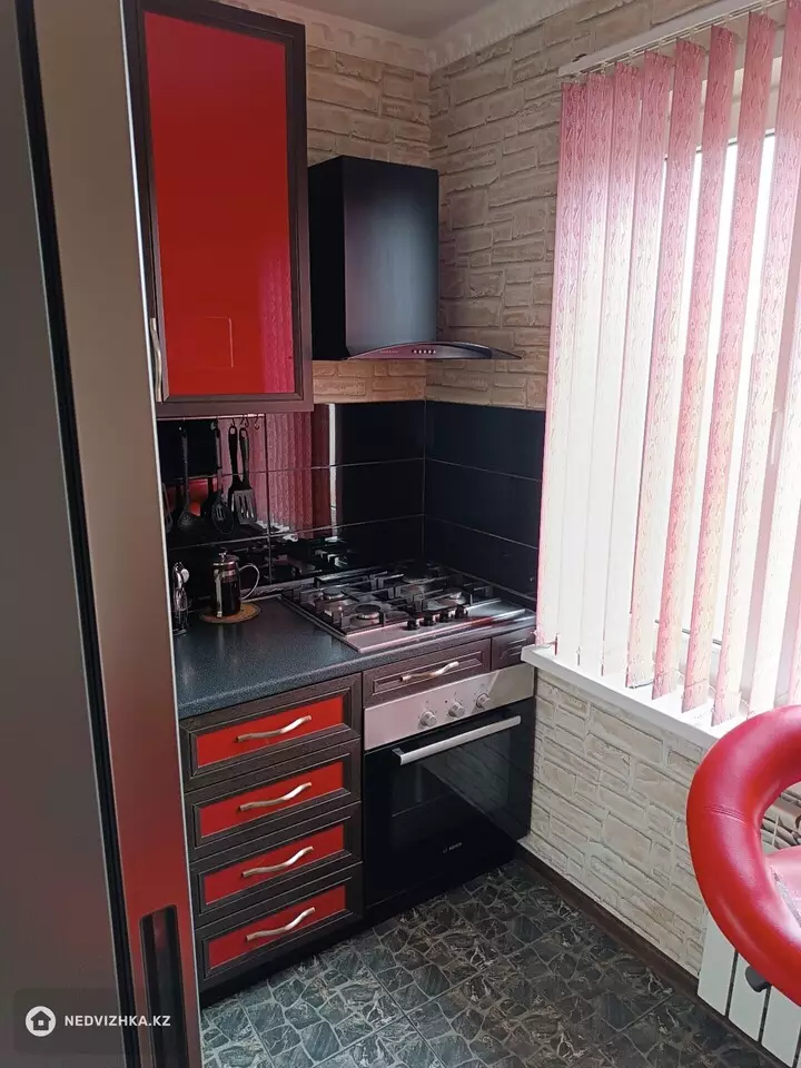 2-комнатная квартира, этаж 5 из 5, 43 м², фотография 4