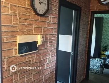 2-комнатная квартира, этаж 5 из 5, 43 м², миниатюра 10