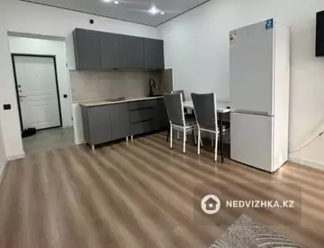 1-комнатная квартира, этаж 14 из 17, 30 м²