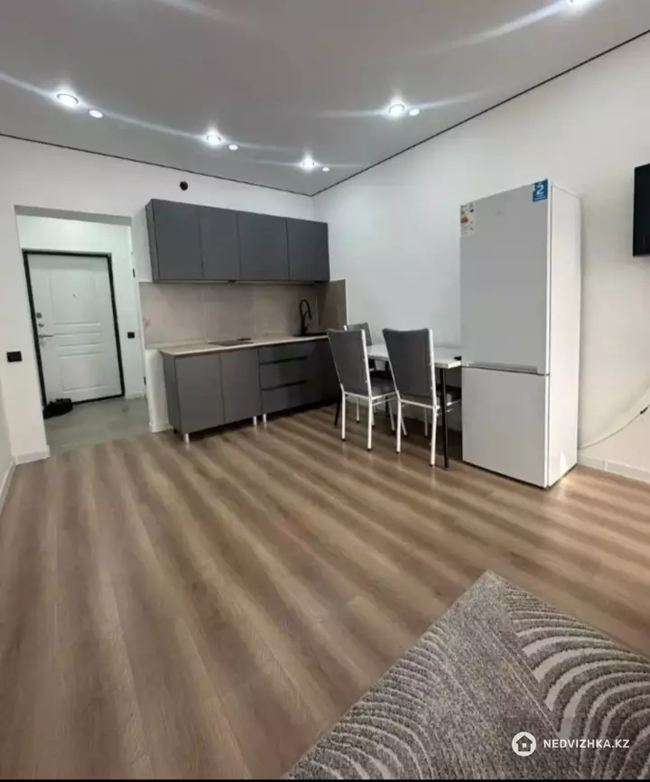 1-комнатная квартира, этаж 14 из 17, 30 м², фотография 3