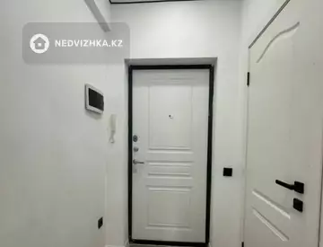 1-комнатная квартира, этаж 14 из 17, 30 м²