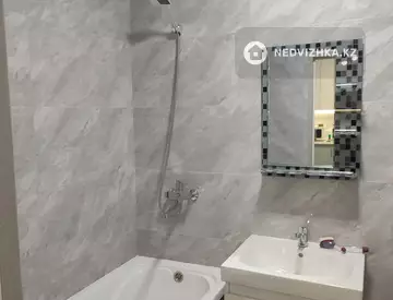 2-комнатная квартира, этаж 1 из 3, 34 м², миниатюра 3