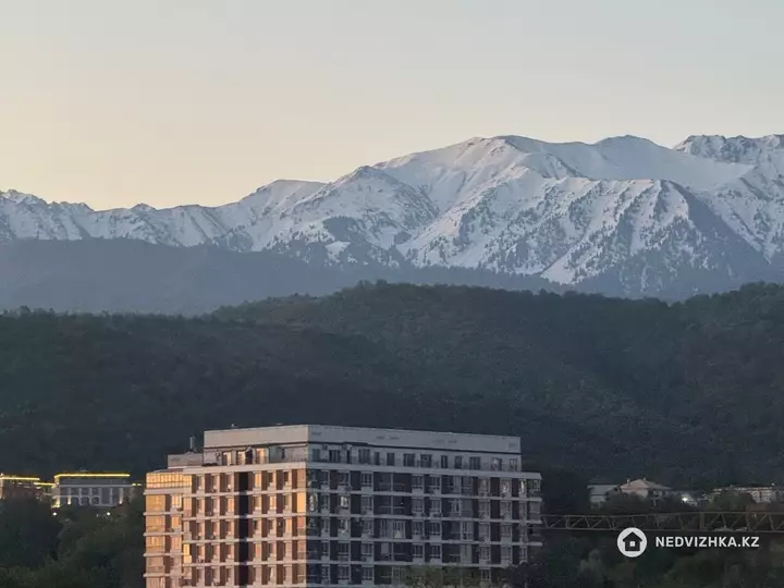 2-комнатная квартира, этаж 7 из 9, 71 м², фотография 2