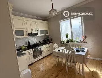 2-комнатная квартира, этаж 7 из 9, 71 м², миниатюра 12
