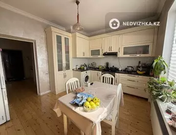 2-комнатная квартира, этаж 7 из 9, 71 м², миниатюра 11