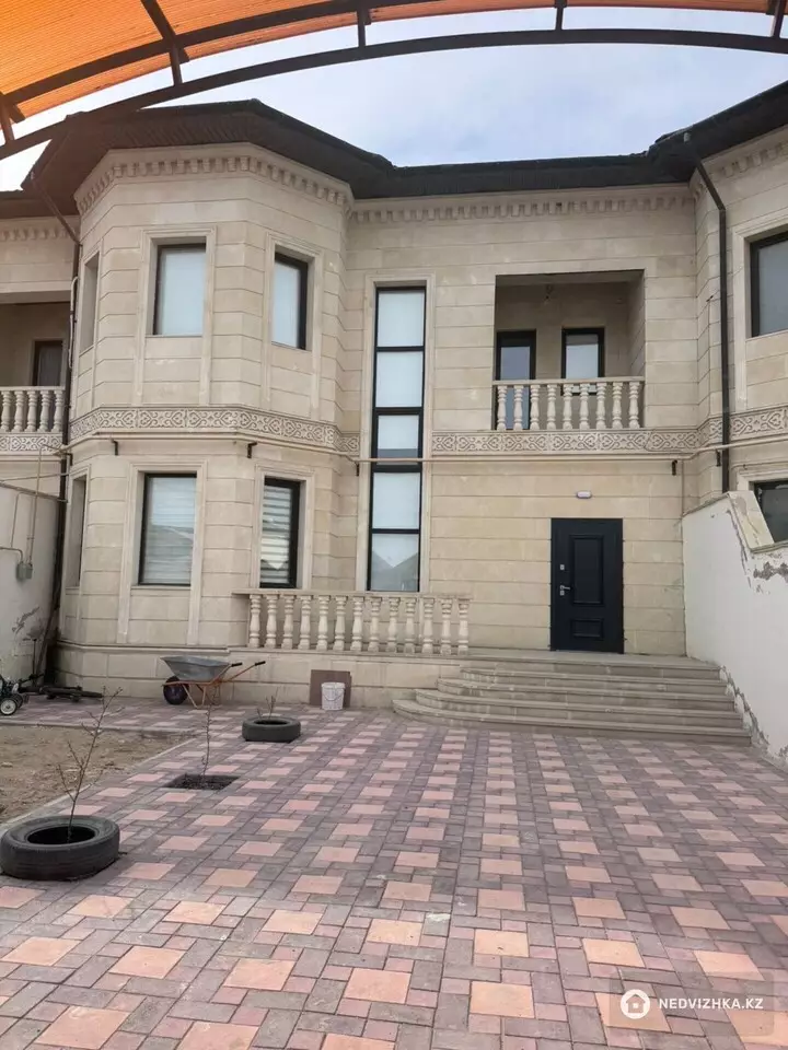 5-комнатный таунхаус, 5 соток, 245 м², фотография 3