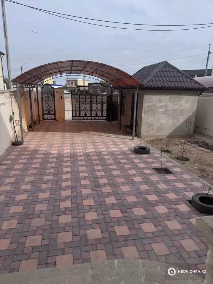 5-комнатный таунхаус, 5 соток, 245 м², фотография 2