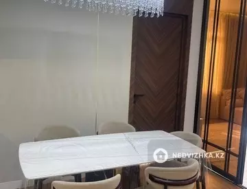 2-комнатная квартира, этаж 3 из 9, 72 м², миниатюра 5