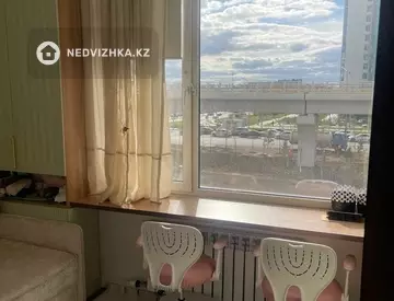 2-комнатная квартира, этаж 3 из 9, 72 м², миниатюра 10