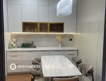 2-комнатная квартира, этаж 3 из 9, 72 м², миниатюра 12