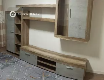 1-комнатная квартира, этаж 4 из 5, 28 м²