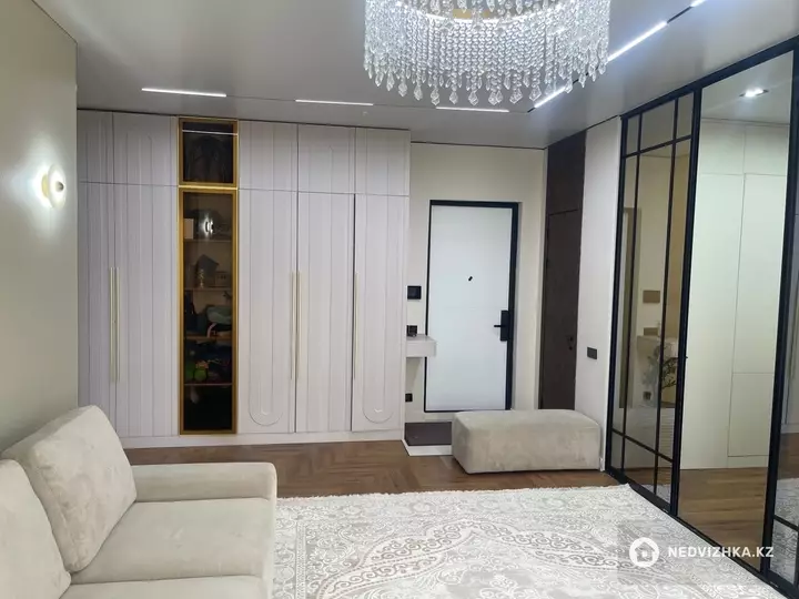 2-бөлмелі пәтер, қабат 3 барлық қабат саны 9, 72 м², 3-фотосурет