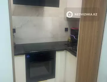 2-комнатная квартира, этаж 3 из 9, 72 м², миниатюра 7