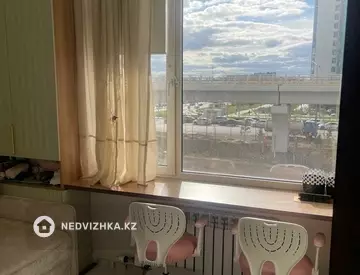 2-комнатная квартира, этаж 3 из 9, 72 м², миниатюра 11