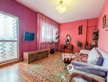 3-комнатная квартира, этаж 6 из 14, 90 м², миниатюра 1